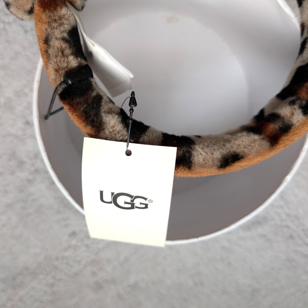 NWT UGG Shearling & Suede Earmuffs in Leopard - Picture 8 of 14